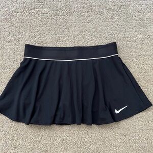 Nike Girls Tennis Skirt (Size M)